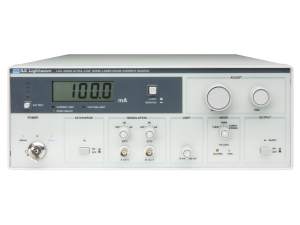 Low Noise Battery Powered 500 mA Laser Diode Drivers Low Noise Battery Powered 500 mA Laser Diode Drivers