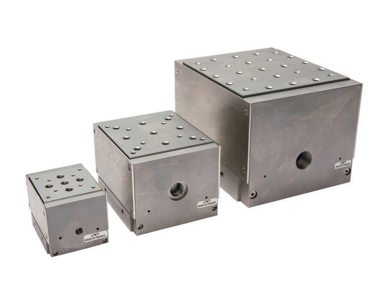 collection of precision manual vertical stages. mvn vertical stage series. collection of precision manual vertical stages. mvn vertical stage series.