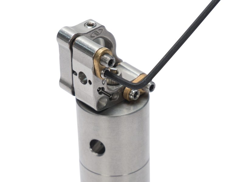 Suprema® ZeroDrift™ Thermally Compensated Mirror Mounts Suprema® ZeroDrift™ Thermally Compensated Mirror Mounts